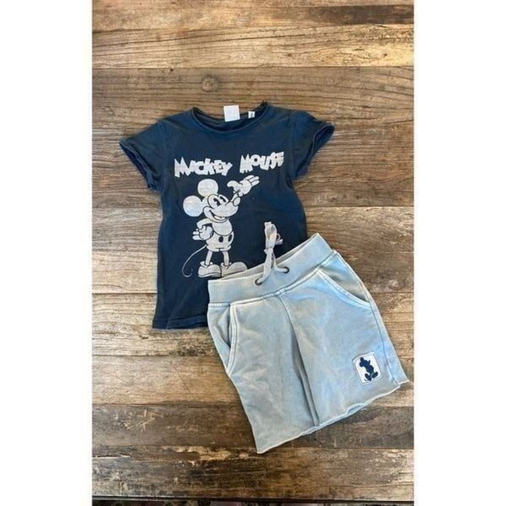 Junk food mickey xs boy‎ shorts shirt